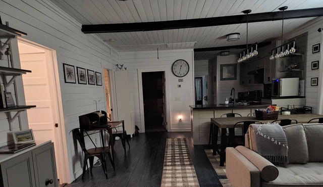 The Unsinkable Mary - An Updated Original Beach Cottage