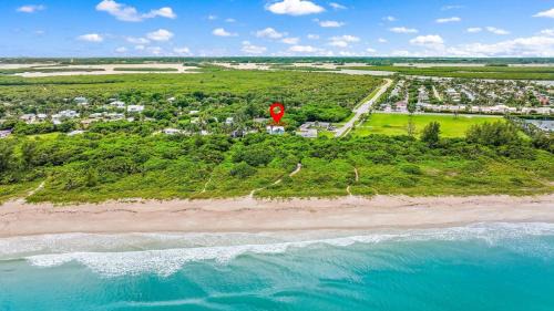 Treasure Coast Hideaway - Dogs Welcome, No Fees