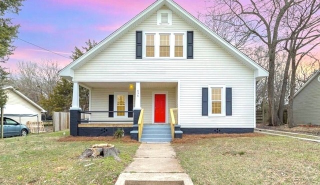 True North House - Spacious 6 bedroom home - Perfect for groups