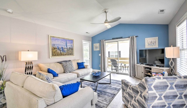 Updated Myrtle Beach Cottage w/Shared Pool!