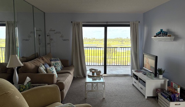 Vacation in Paradise – 1BR/1.5BA Condo on Hutchinson Island, Stuart, FL