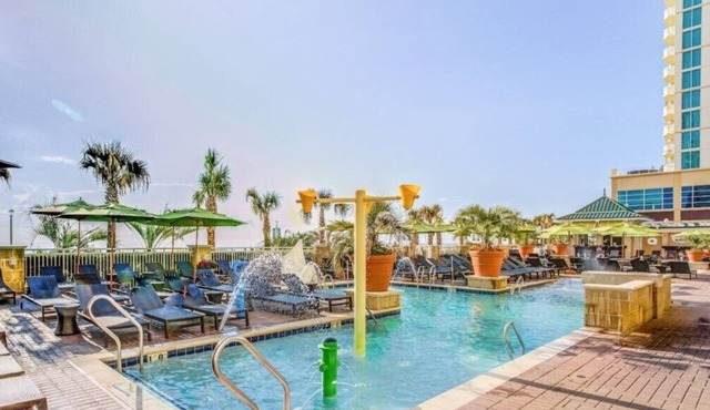Virginia Beach | Coastal Getaway | Resort Pool & Beach Access