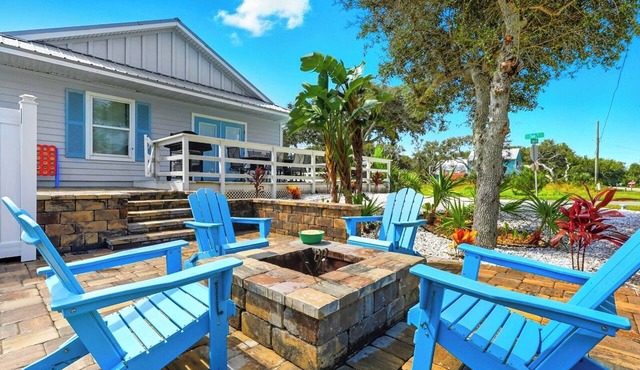 Walk to Beach | Hot Tub, Fire Pit, Beach Gear & Deck