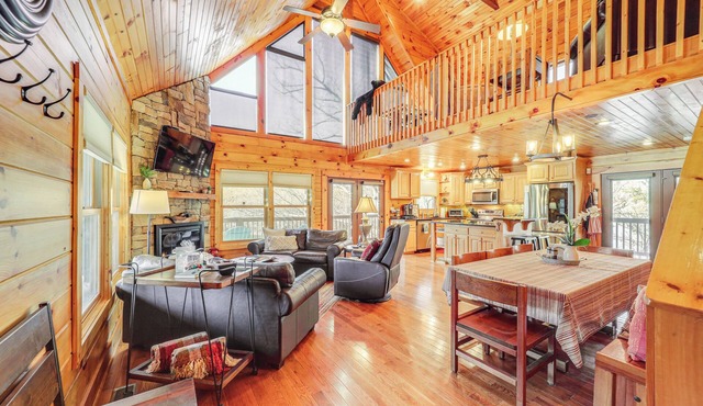 Waterfront Watauga Lake Home w/Private Dock!