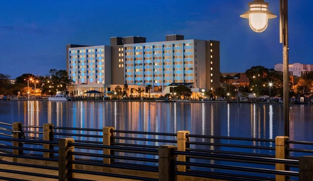 Wilmington Riverfront Stay + On-site Dining & Pool