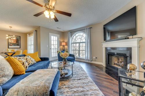 Winston-Salem Condo w/Balcony: Steps to Golf!