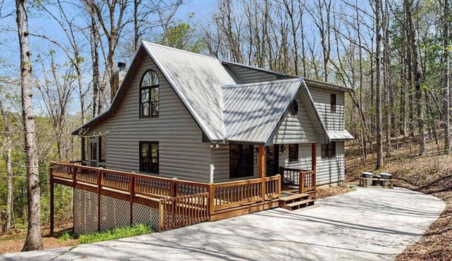 Wolf Creek Retreat Stay
