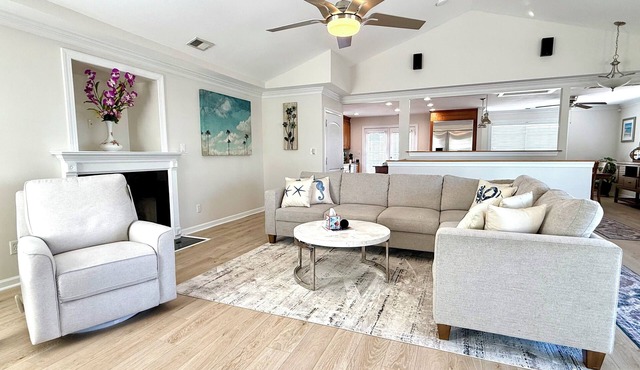 Your Perfect Beach Getaway! Gorgeous and spacious home perfect for a group!