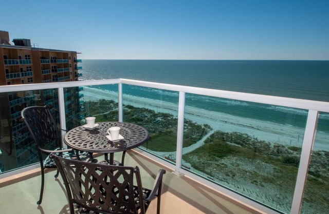 102 m² Apartment ∙ 2 bedrooms ∙ 8 guests