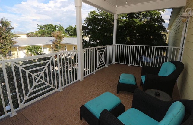 2-BR Suite Close to Beach w Trolley-The Beach Club at Siesta Key #204B by RVA