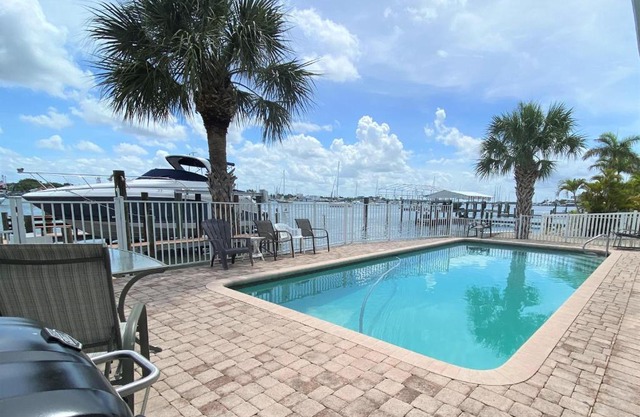 331 Palermo Circle - Chic & cozy beach home with pool and bayfront view!