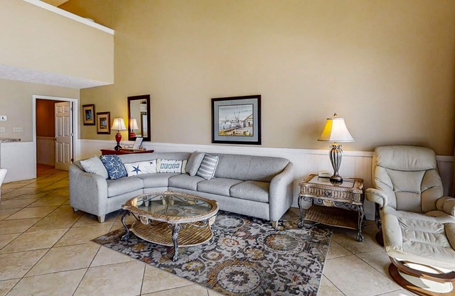 3rd Floor Condo Amenities, Beach Access, Beach Equipment Included
