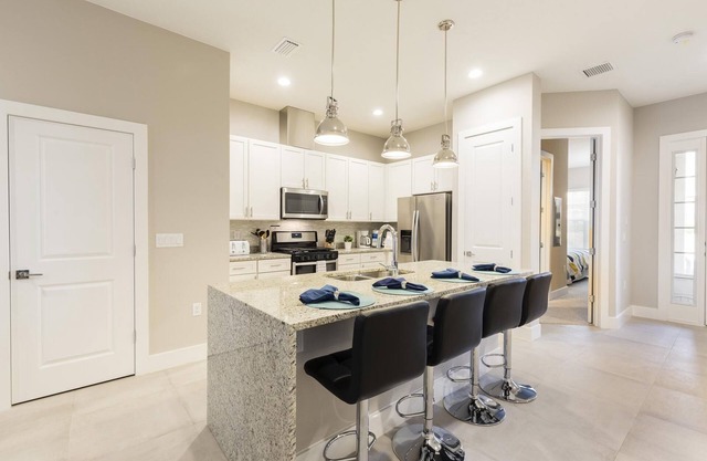 ♥ 4 BR 4 BA Villa | 5min→Disneyworld |1804ft²| Gym