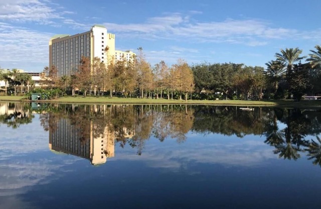 4 Spacious Units Near Convention Center and Wonderworks Orlando