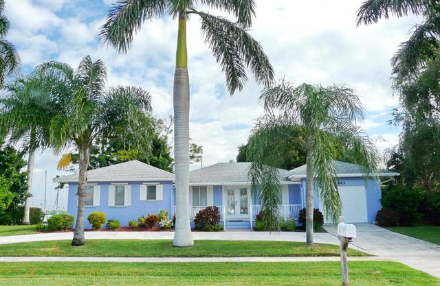 843 Buttonwood Court