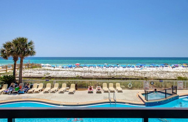Azure 212 ~ Oceanfront 4BR/3BA Condo ~ Sleeps 10 ~ Amazing Views!