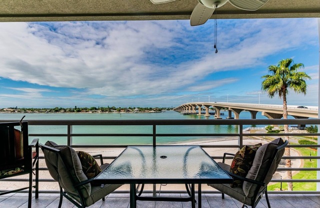 Bahia Vista Your 'Island' Home Away from Home