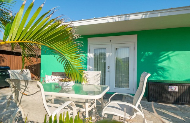 (BC) SPACE FORCE SUITES - 3BR's W/ BEACH ACCESS