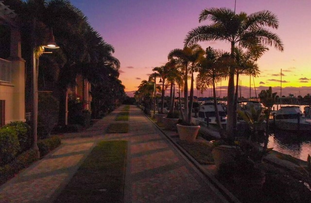 Beach Getaway Ruskin 