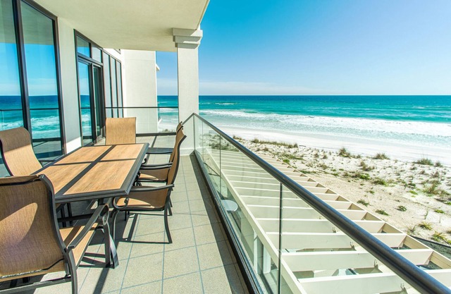 Beachfront Balcony~Gulf Views~Gulf Front Pool~Luxury in 30A~Costa Blanca 202