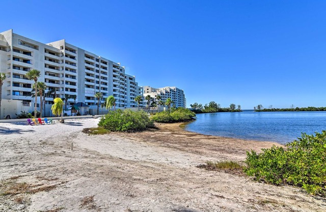 Beachfront Hudson Condo w/ Gulf Views!