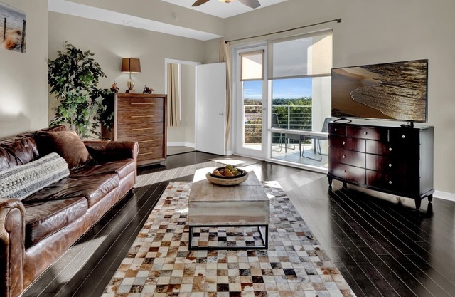 Beautiful 2/2 DOWNTOWN apartment in Orlando