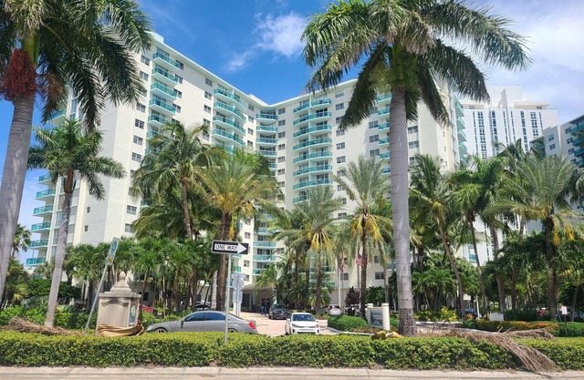 Beautiful Condo on the Beach