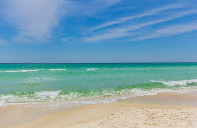 Beautiful Family Friendly 3BR Condo Steps from the Beach