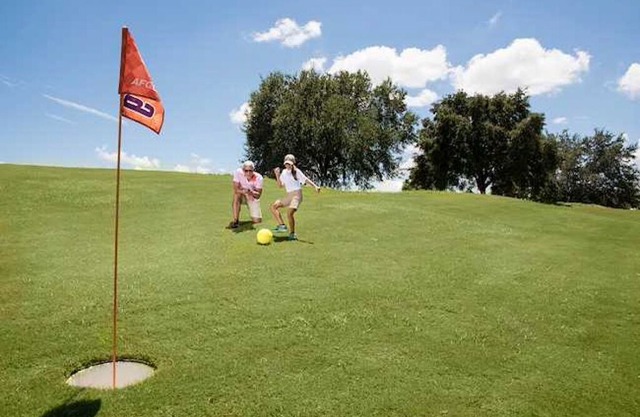 Beyond Perfect! Wonderful Units!! Shuttle to Disney! 7 Restaurants, Water Park