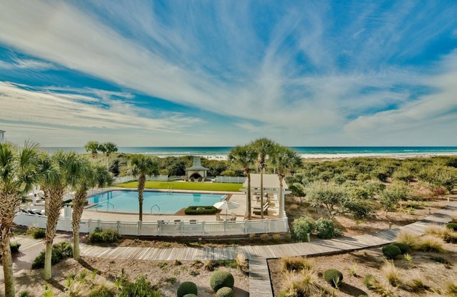 Book Now for Fall! New Listing! Gulf Views! Steps from the Pool and Beach! Gated Community!