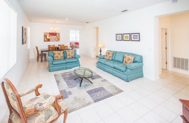 Budget Getaway - Sunrise Lakes - Feature Packed Spacious 4 Beds 2 Baths Pool Villa - 5 Miles To Disney