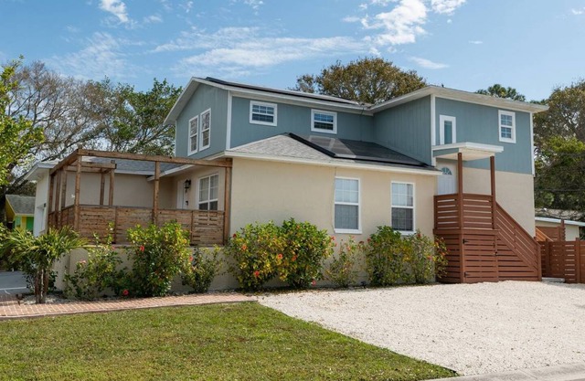 Casa Tranquila, 3 bd2 bath, upper apt, sleeps 6-7