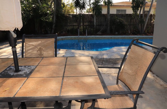 Charming 3br/3bth house with a private pool