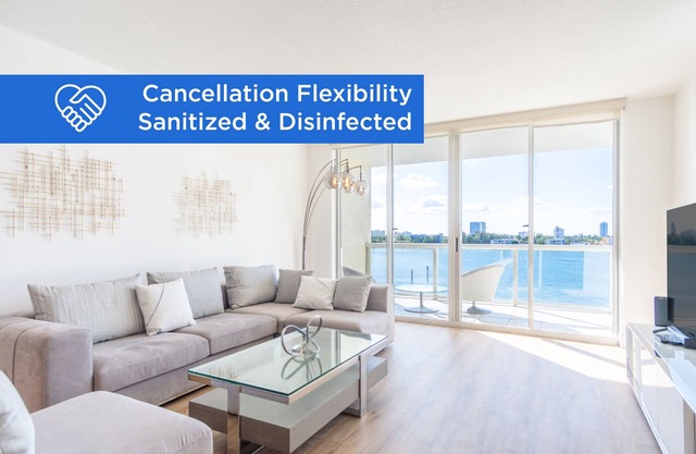Chic Waterfront Retreat | Panoramic Intracoastal Views