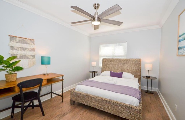 Colorful 2BR by Virginia Park w Work Desk Garden