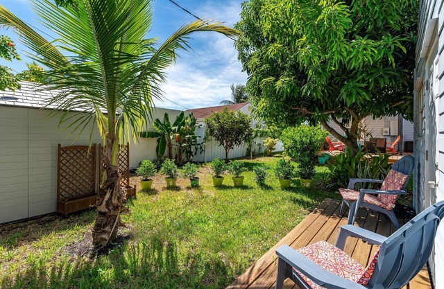 Comfortable studio close to the airport and downtown West Palm Beach and more