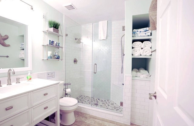 Completely Remodeled Barefoot Beach Resort Condo