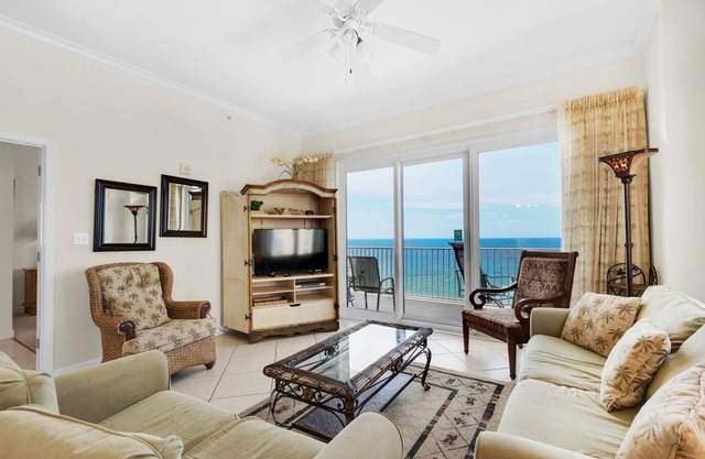 🌞Corner Unit-Balcony-3BR Grandview East 1405🌞
