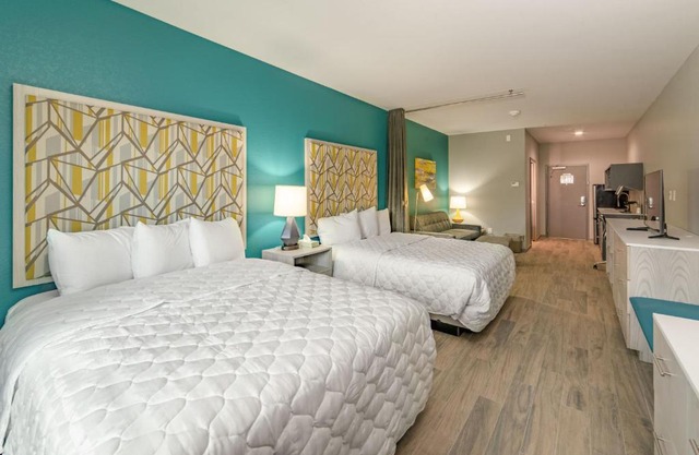 Everglades Adventures Hotel 