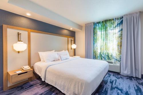 Fairfield Inn 