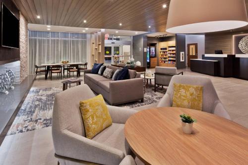 Fairfield Inn 