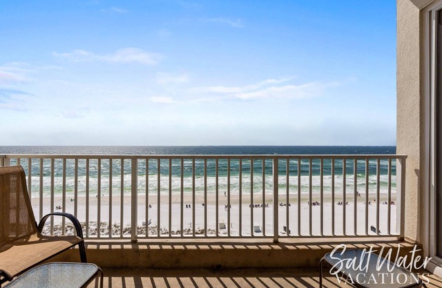 Free Daily Activities☀️🏖🌊👙 | Mediterranean Beachfront Condo w/ Restaurant