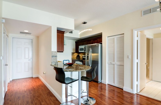 Gorgeous Dadeland Condo Near Dadeland Mall and Baptist Hospital