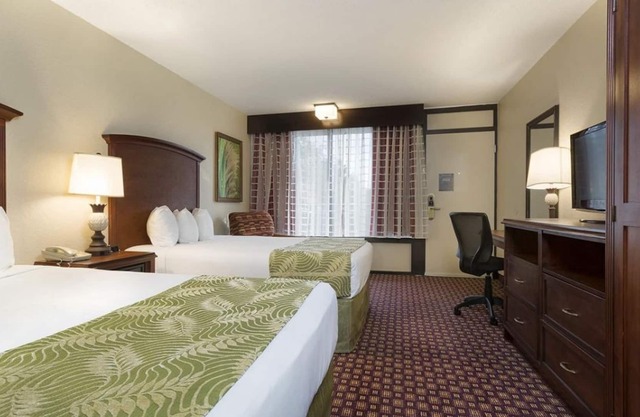 Great Find! 4 Family-Friendly Units, Pool, Near Universal Studios Orlando