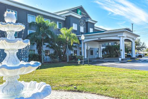 Holiday Inn Express Hotel Cocoa Ihg 