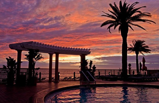Holiday Inn Hotel & Suites Clearwater Beach