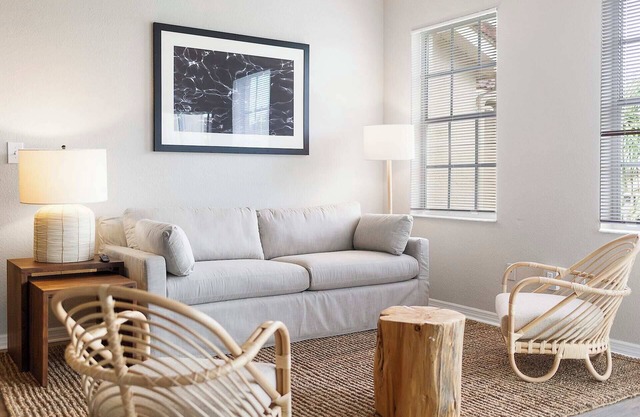 Kasa | Homey 2BD + Private Balcony | Wellington