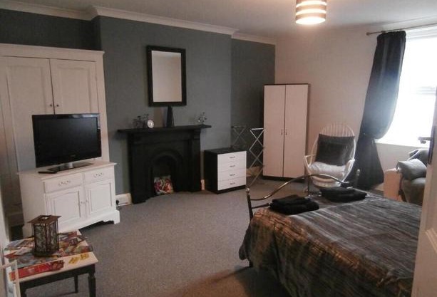 Llandudno Beachfront 2 Double Bedroom