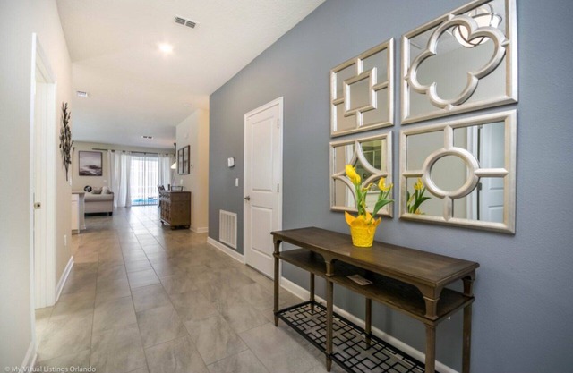 Luxury Holiday Mansion Minutes from Disney on Champions Gate Resort, Orlando Mansion 2596