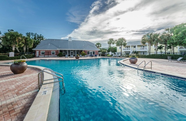Luxury Waterfront Resort Style Living